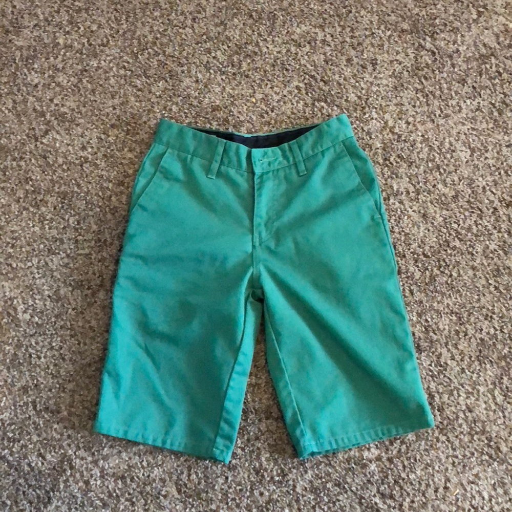 Boys Volcom shorts. Siz 27/14. M